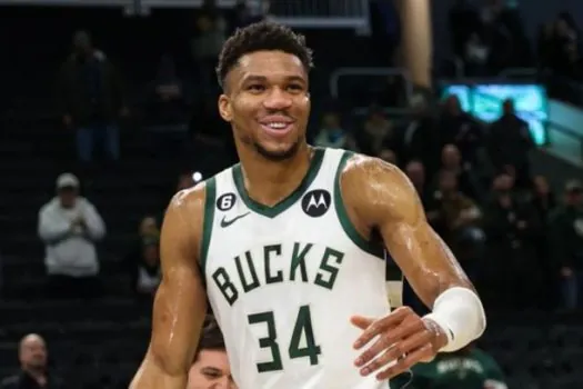 Antetokounmpo faz 50 e Bucks batem Pelicans; Grizzlies encerram série negativa