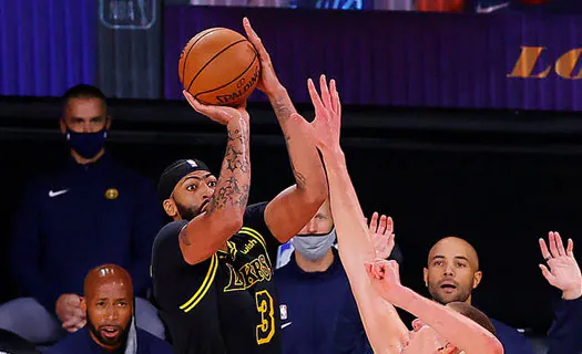 Em mais um jogo inspirado de Anthony Davis, Lakers vencem jogo 2 da final