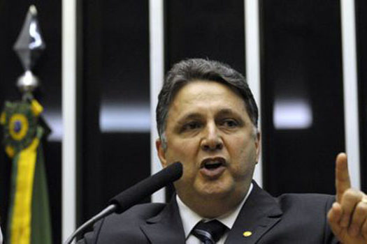 Polícia Federal prende ex-governador Anthony Garotinho