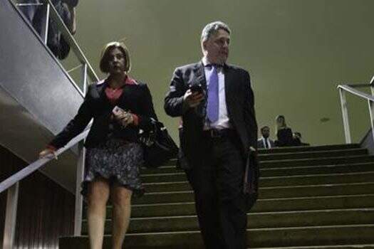 Garotinho e Rosinha são presos novamente no Rio
