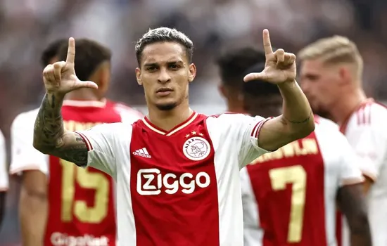 Ajax recusa proposta de R$ 416 milhões do Manchester United por Antony