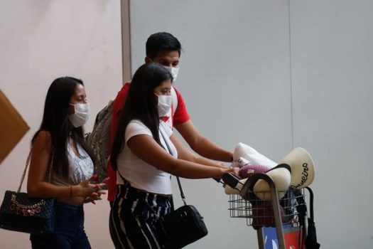 Covid-19: Anvisa derruba obrigatoriedade de máscara em aviões e aeroportos