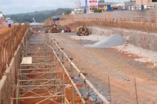 Aplicativo vai atualizar governo sobre obras paradas em todo o País