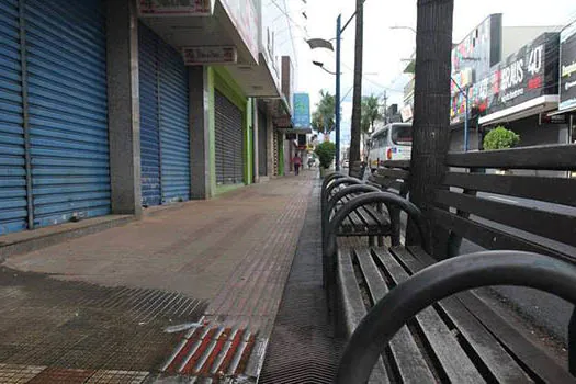 Após lockdown, Araraquara não tem mortes por covid em dia de recorde no Estado