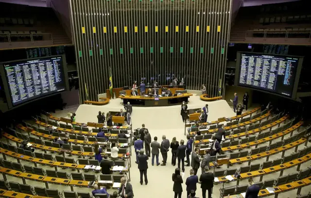 Deputados pressionam por menos exceções no arcabouço e mais sanções