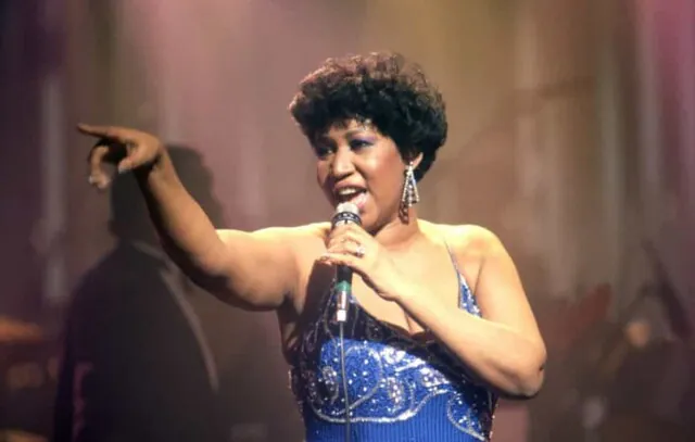 Testamento de Aretha Franklin encontrado em sofá é validado nos EUA