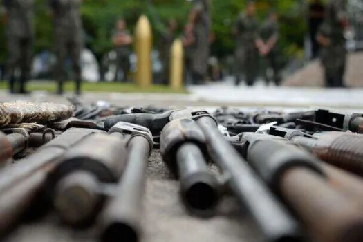 Mais nove armas furtadas do Arsenal do Exército são recuperadas