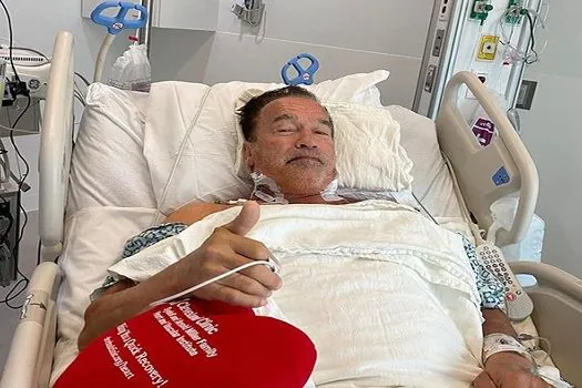 Arnold Schwarzenegger passa por cirurgia no coração