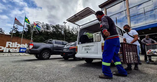 Ribeirão Pires arrecadará alimentos durante aplicação da 2ª dose da vacina contra a covid