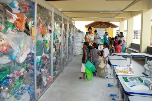 Plastitroque arrecada mais de duas toneladas de resíduos plásticos