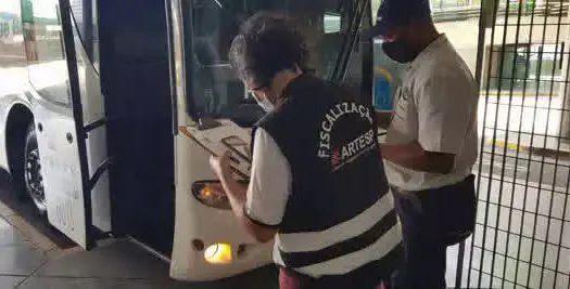 ARTESP realiza operação contra o transporte irregular durante o feriado prolongado