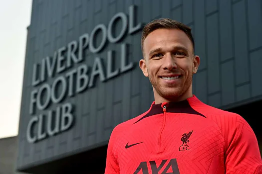 Arthur é anunciado como reforço do Liverpool: “Nossas ideias combinam”