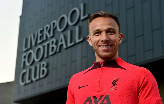 Arthur é anunciado como reforço do Liverpool: “Nossas ideias combinam”