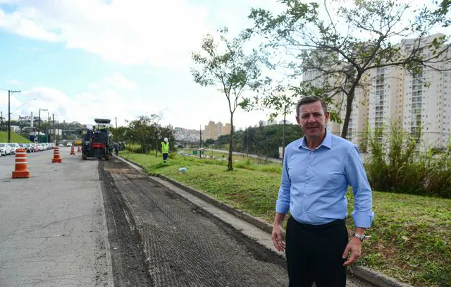 Programa Asfalto Novo chega à Avenida Álvaro Guimarães