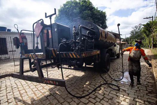 Ribeirão Pires asfalta trecho da Rua Major Cardim