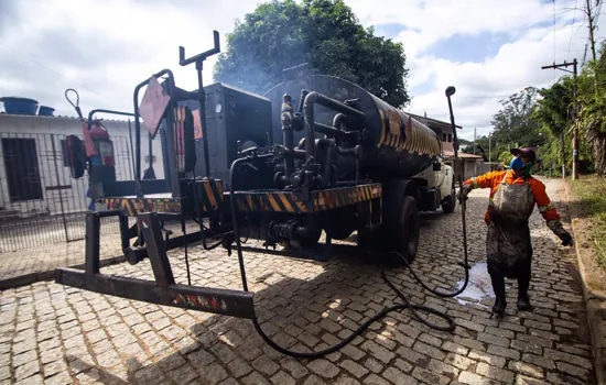 Ribeirão Pires asfalta trecho da Rua Major Cardim