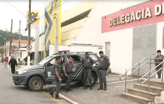 Bolsonaro e Doria elogiam ação de policiais em Guararema