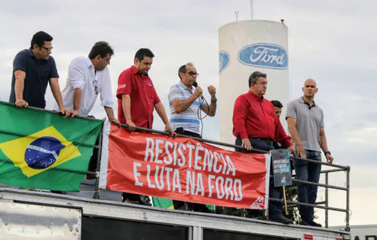 Sindicato relata aos trabalhadores na Ford encontros com Maia e Macris