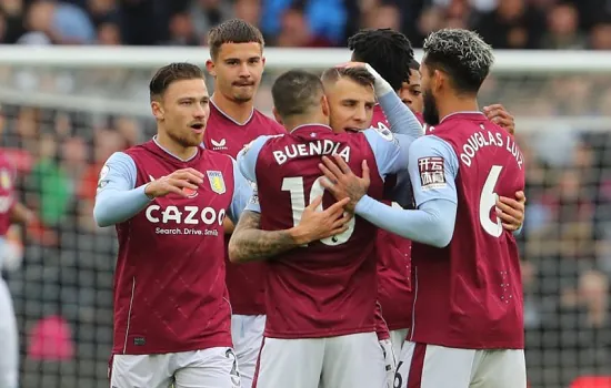 Aston Villa vence Manchester United em estreia de Emery; Bruno Guimarães faz gol