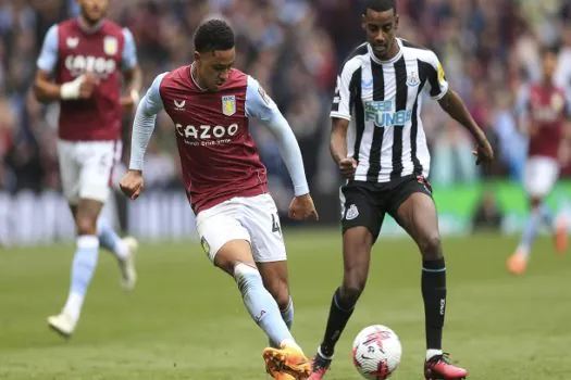 Aston Villa domina Newcastle, faz 3 a 0 e chega a 5 triunfos seguidos no Campeonato Inglês