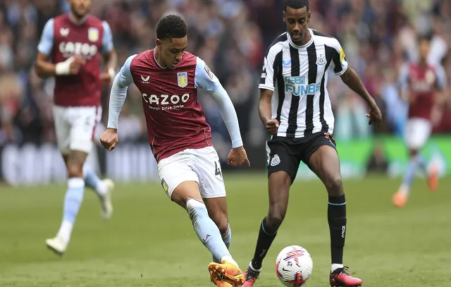 Aston Villa domina Newcastle