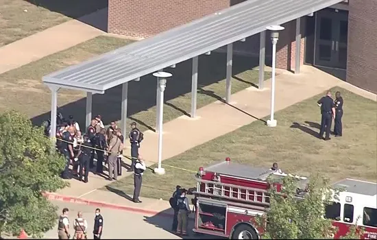 Ataque a tiros em escola do Texas deixa 4 feridos