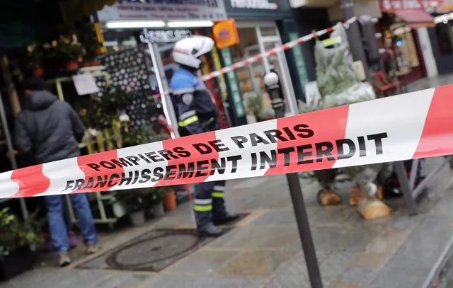 Ataque a tiros em Paris deixa três mortos e causa pânico nas vésperas do Natal