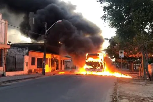 Presos no Ceará sete suspeitos de incendiar veículos