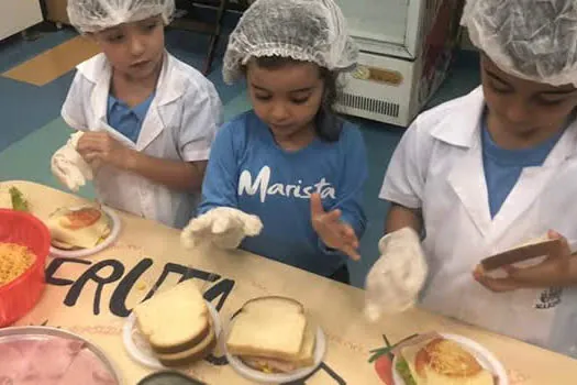 Ateliê dos Sabores: onde alunos aprendem preparando receitas