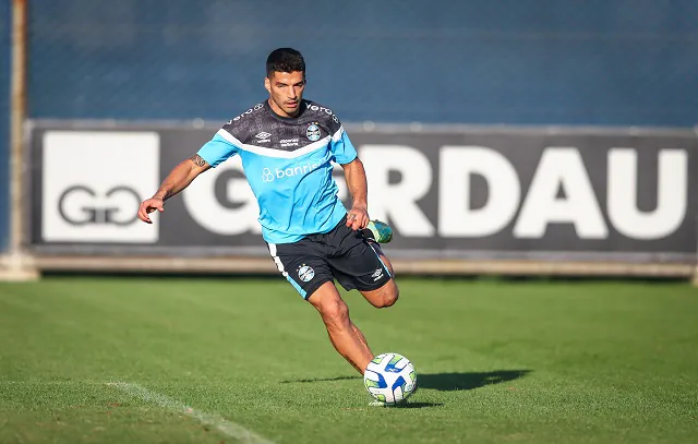 Athletico-PR e Grêmio se enfrentam em momentos opostos no Brasileirão