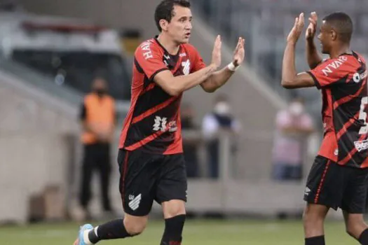 Campeonato Paranaense: Athletico-PR derrotou o Rio Branco por 2 a 0