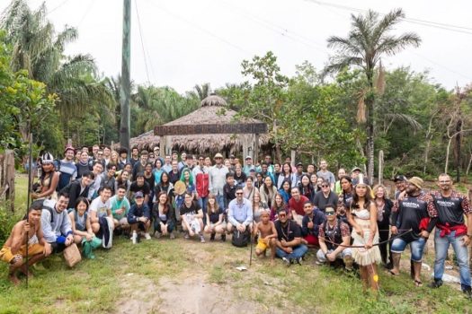 Músicos de universidade americana participam de imersão na Amazônia
