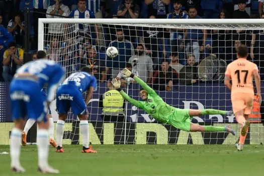 Atlético de Madrid abre 3 a 0, mas deixa Espanyol empatar e perde vice-liderança