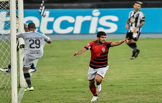 Botafogo abre o placar