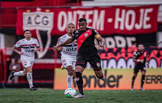 São Paulo chega a 7 partidas sem vitória e se distancia do título brasileiro