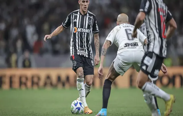 Luxemburgo reencontra Atlético-MG para tentar salvar seu cargo sob pressão no Corinthians