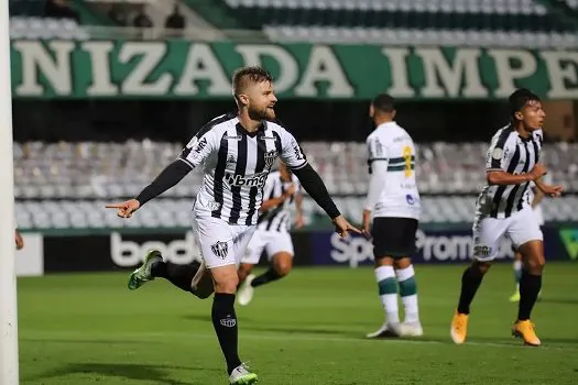 Atlético-MG defende contra Coritiba invencibilidade de quase um ano em casa