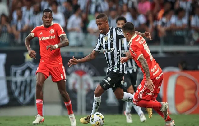 Atlético-MG e Internacional se enfrentam de olho no G-4 do Brasileirão