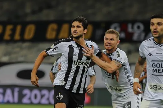 Atlético-MG vence Botafogo em casa e se mantém na liderança do brasileiro