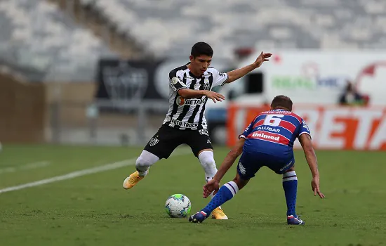 Atlético-MG vence Fortaleza em casa e segue na caça ao líder