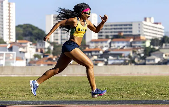 Brasil estreia em seu 10º Mundial de atletismo paralímpico com maior delegação da história