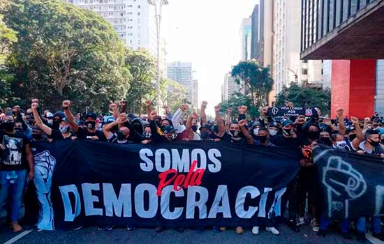 ATOS DE RUA: Manifestações contra Bolsonaro acontecem hoje e ganham caráter partidário