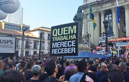 Governo do Rio quita atrasados de 2016