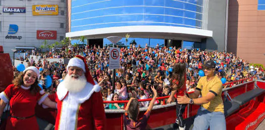 Festa do Papai Noel atrai o público para o Natal do Atrium Shopping