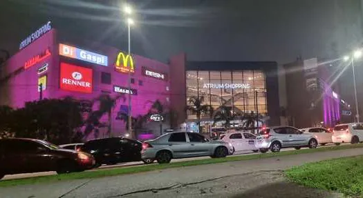 Outubro Rosa: Atrium Shopping recebe doações de lenços e cabelos