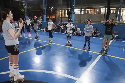 Cesa Vila Floresta tem aulas de patinação para a comunidade