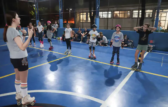 Cesa Vila Floresta tem aulas de patinação para a comunidade