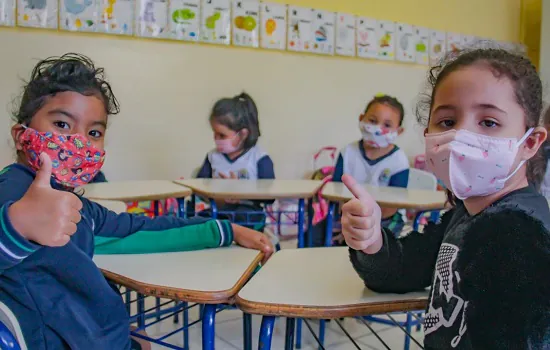 Ribeirão Pires tem 65% de presença de alunos no 1° dia de aulas do ano