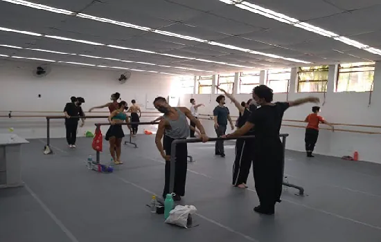 Funarte SP e Ballet Stagium oferecem aulas gratuitas de dança