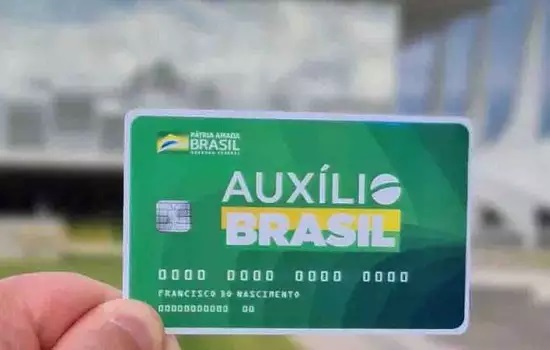 “PEC Kamikaze” pode incluir mais 2 milhões de famílias no Auxílio Brasil